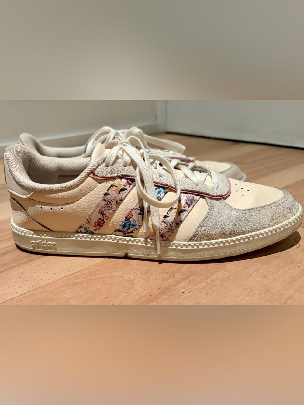 Farm Rio x Adidas Floral Accent Cream Women's Sneakers
